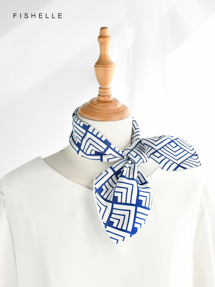 Geometric printed real silk tw - огляд і ціна Silk Neck Scarf