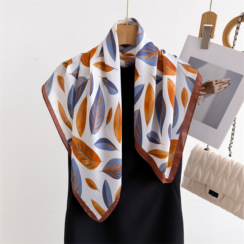 Luxury Brand Print 70cm Square - огляд і ціна Scarf Silk Square